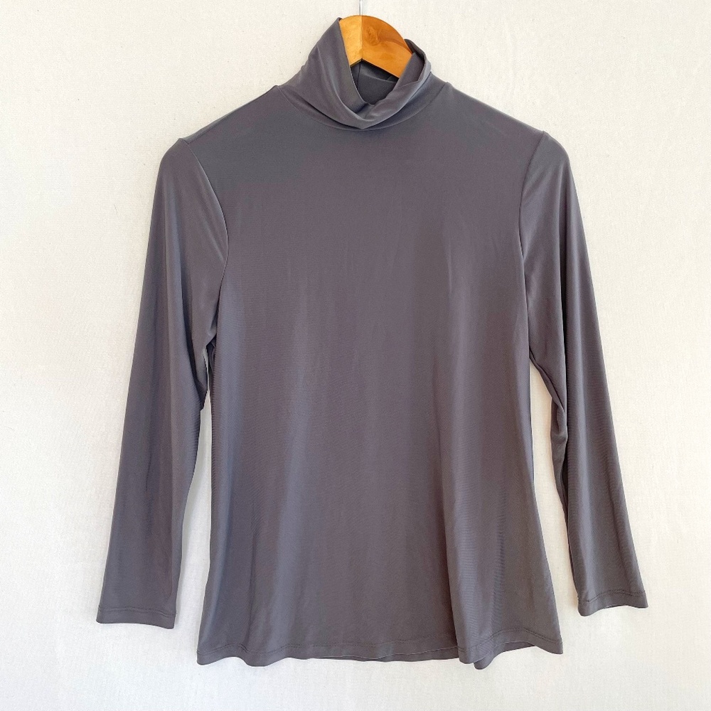 SLINKY BRAND Women's Size Small Gray Long Sleeve Turtleneck Stretch FLAW